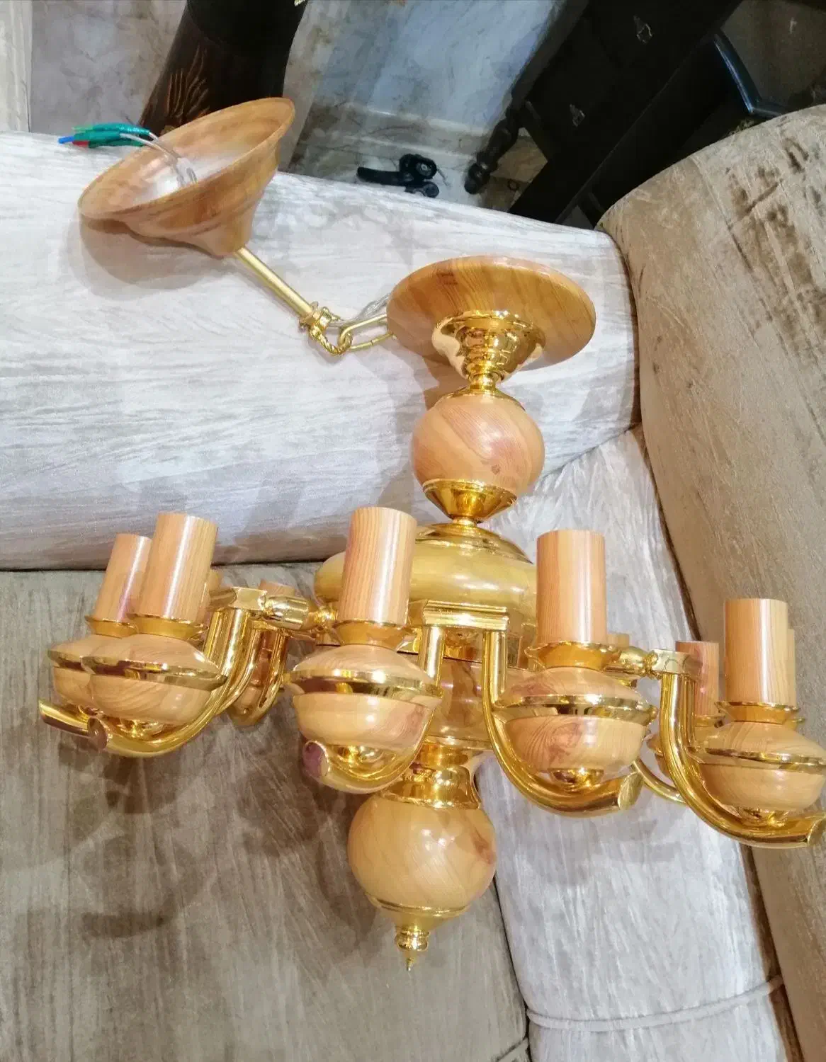 دو عدد لوستر 12 شاخه مجلسی و زیبا|لوستر و چراغ آویز|اصفهان, مهدی آباد|دیوار