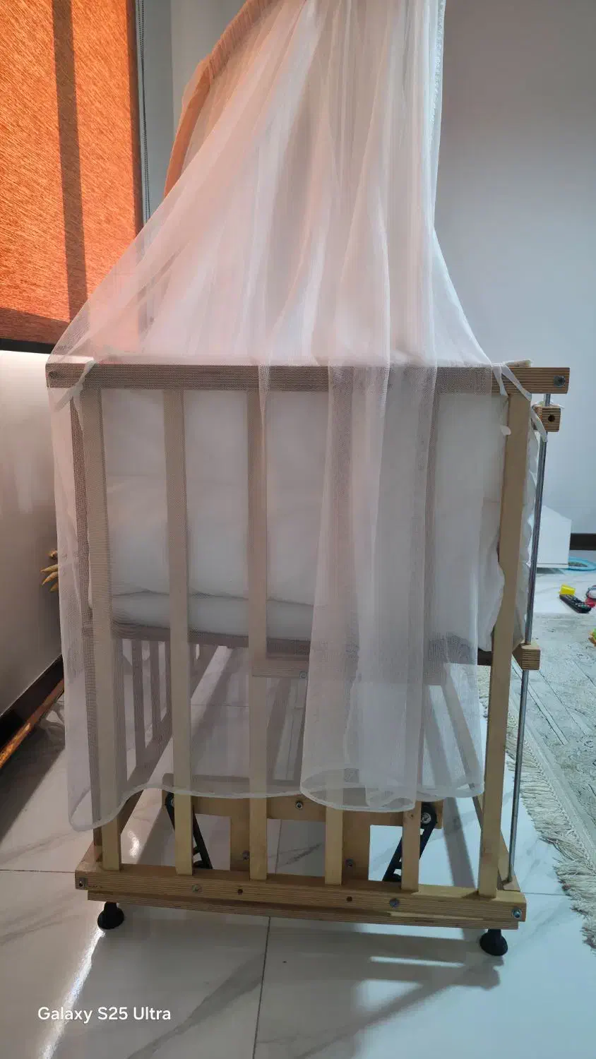 گهواره تمام چوب|تخت و صندلی بچه|گرمدره, |دیوار