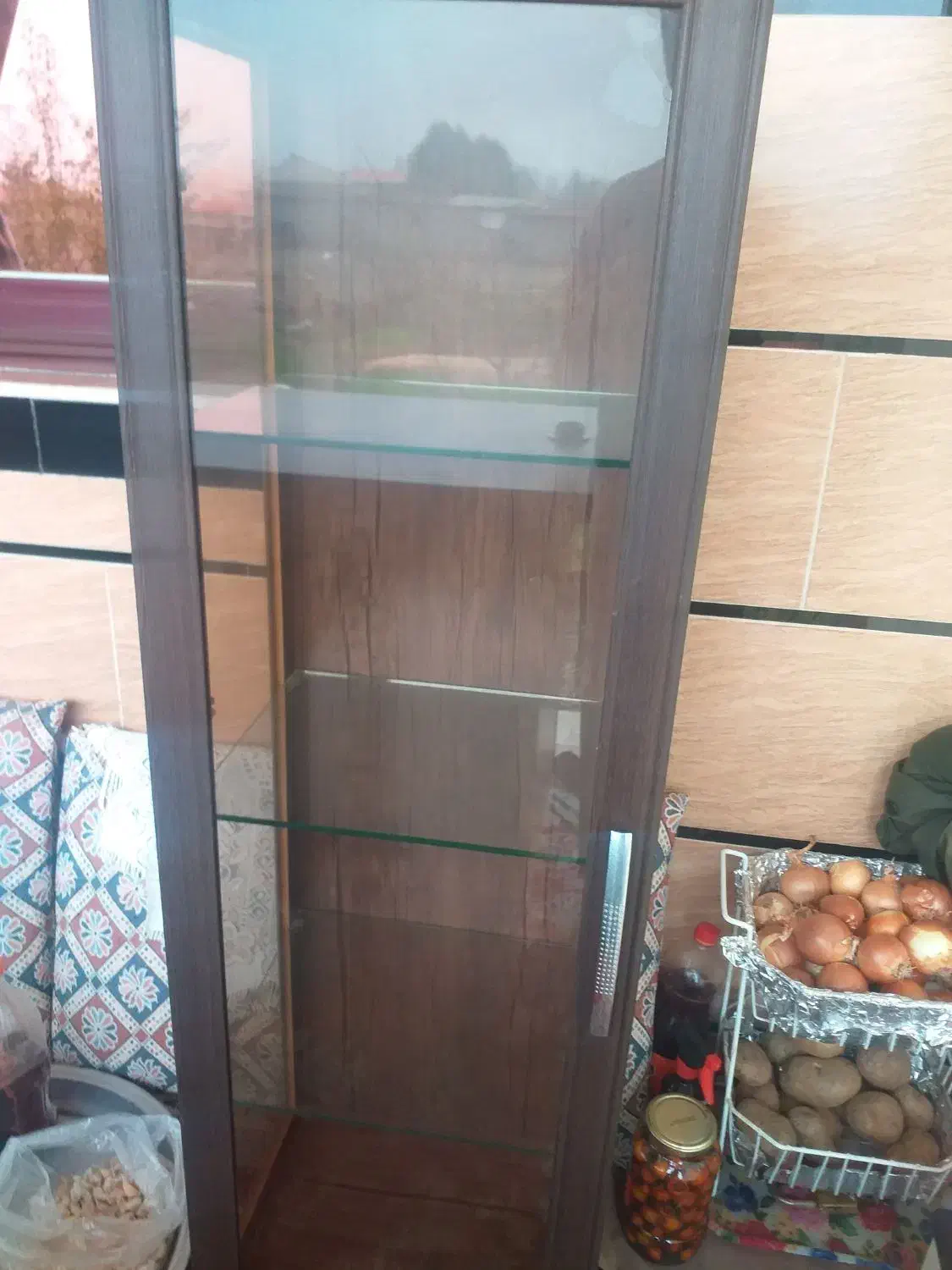 کابینت و ویترین|کتابخانه، شلف، قفسههای دیواری|فومن, |دیوار