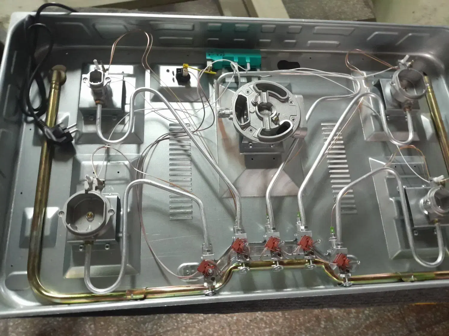 فروش .سرویس انواع بخاری . ابگرمکن.اجاق گازرومیزی|خدمات پیشه و مهارت|کرج, برغان|دیوار