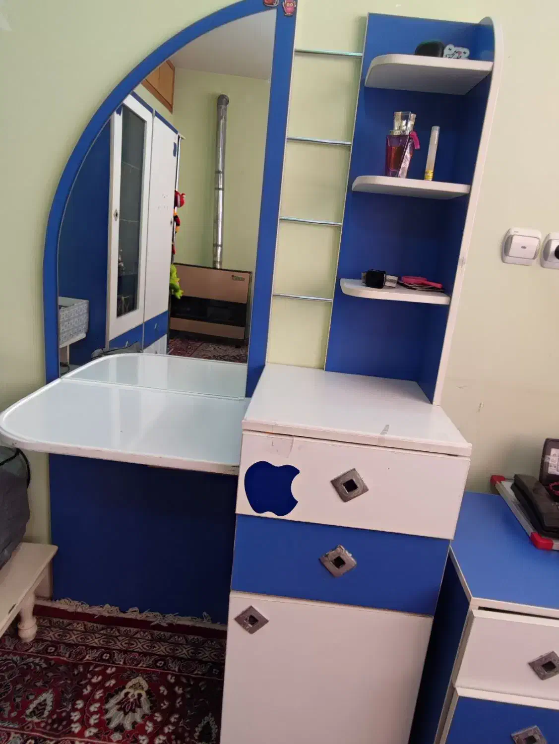 سرویس خواب|تخت و سرویس خواب|لنجان, |دیوار