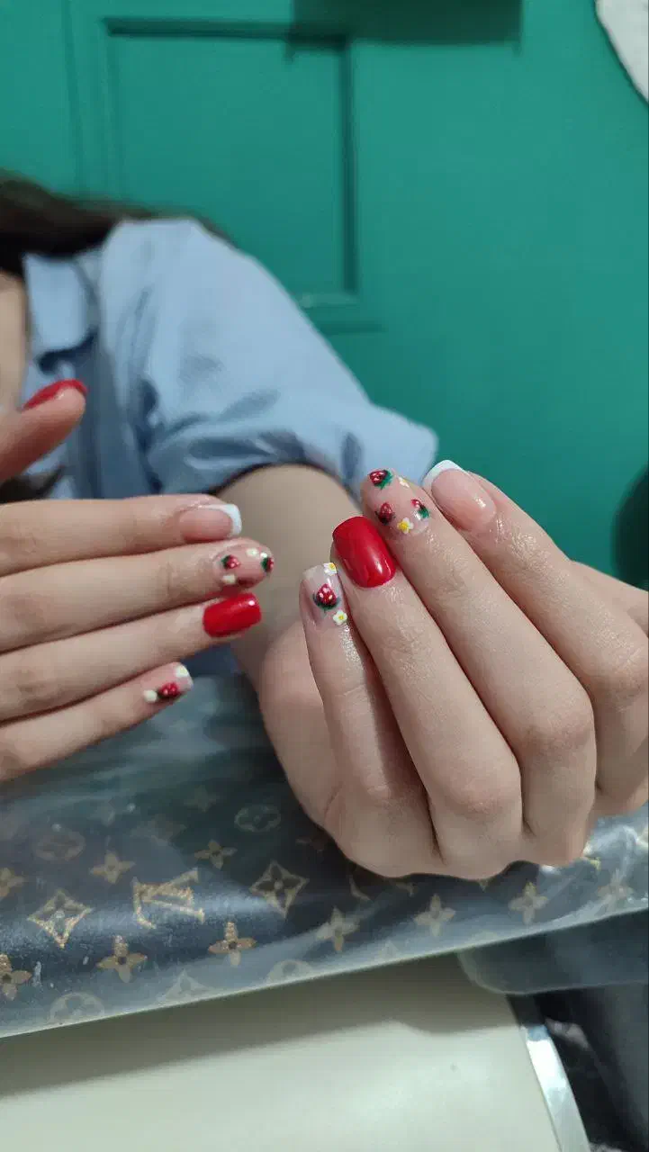 کاشت ناخن (ویژه شب یلدا)|خدمات آرایشگری و زیبایی|کرمانشاه, |دیوار