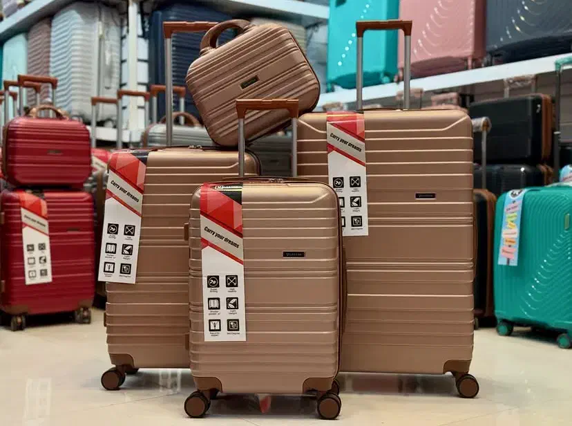 چمدان کسا اصفهان چمدون لوکس جهیزیه کیف تخفیفات کسا|کیف، کفش، کمربند|اصفهان, شهشهان|دیوار