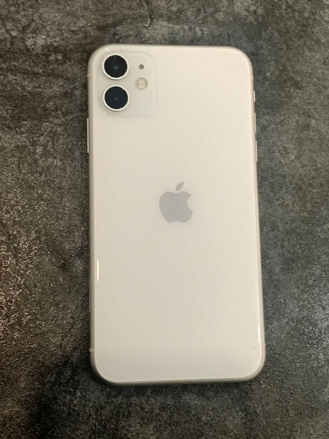 آیفون ۱۱ نرمال سفید|موبایل|یزد, |دیوار