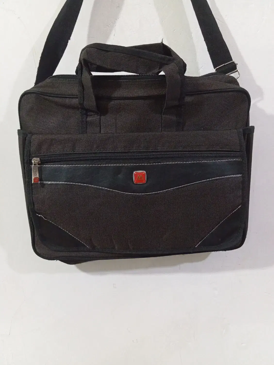 کیف|کیف، کفش، کمربند|اردبیل, |دیوار