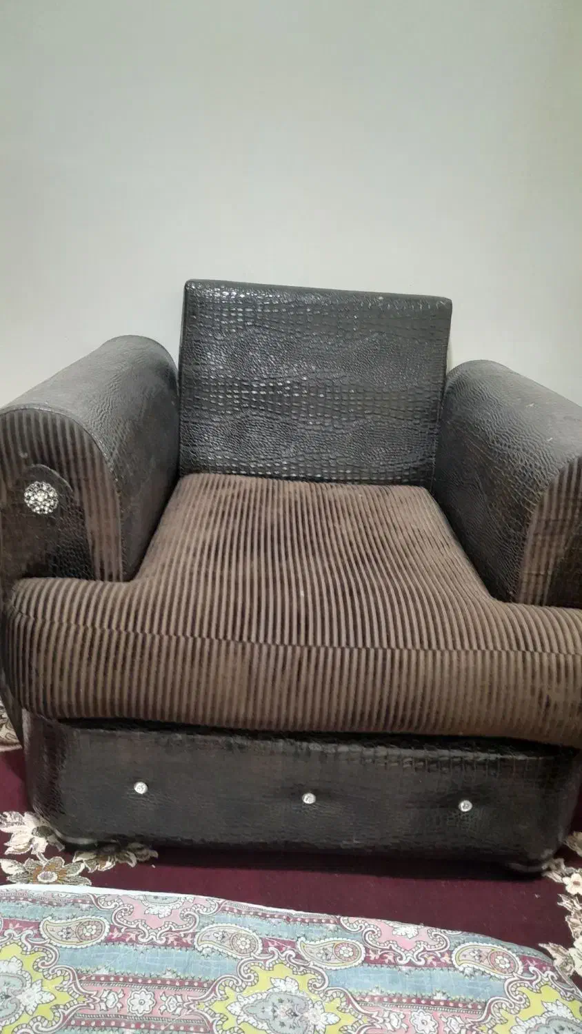 مبل|مبلمان خانگی و میز عسلی|قشم, |دیوار