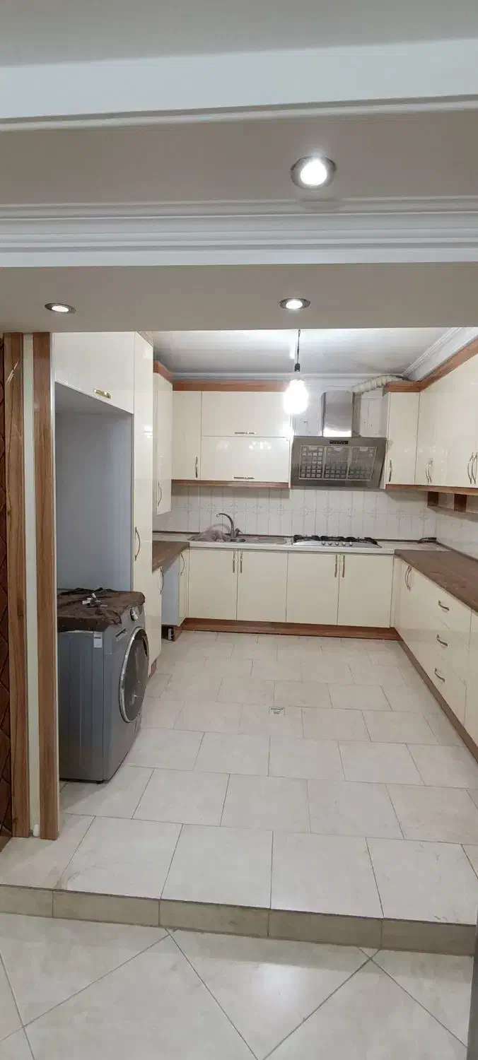 کابینت آشپزخانه.کمد دیواری.پنجره های pvcدرب چوبی|مصالح و تجهیزات ساختمان|قرچک, باقرآباد|دیوار