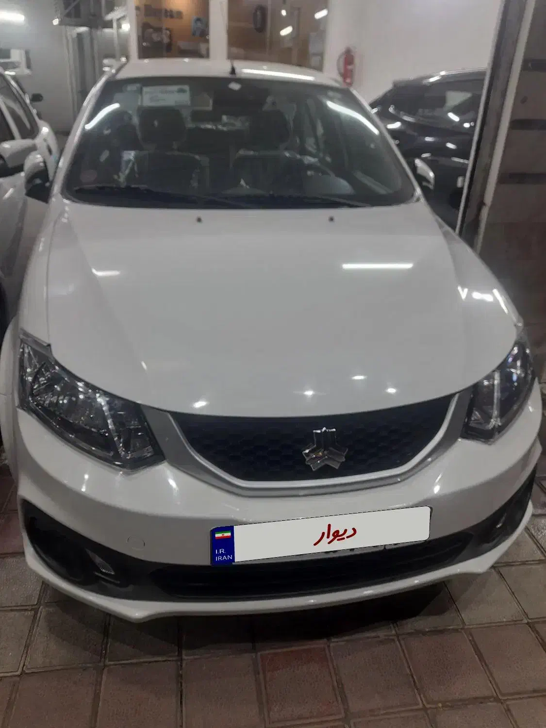 ساینا S|خودرو سواری و وانت|رشت, استقامت ۱|دیوار