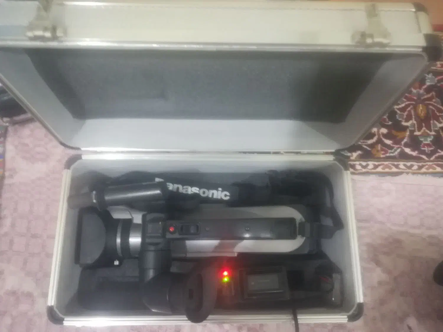 دو عدد دوربین پاناسونیک با جعبه و تمام وسایل|دوربین عکاسی و فیلم‌برداری|کرمانشاه, |دیوار