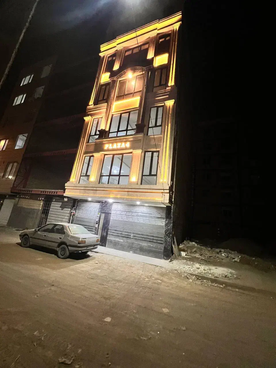 فروش آپارتمان ۱۳۰ متری با پارکینگ آسانسور شیک|فروش آپارتمان|مشهد, نوید|دیوار