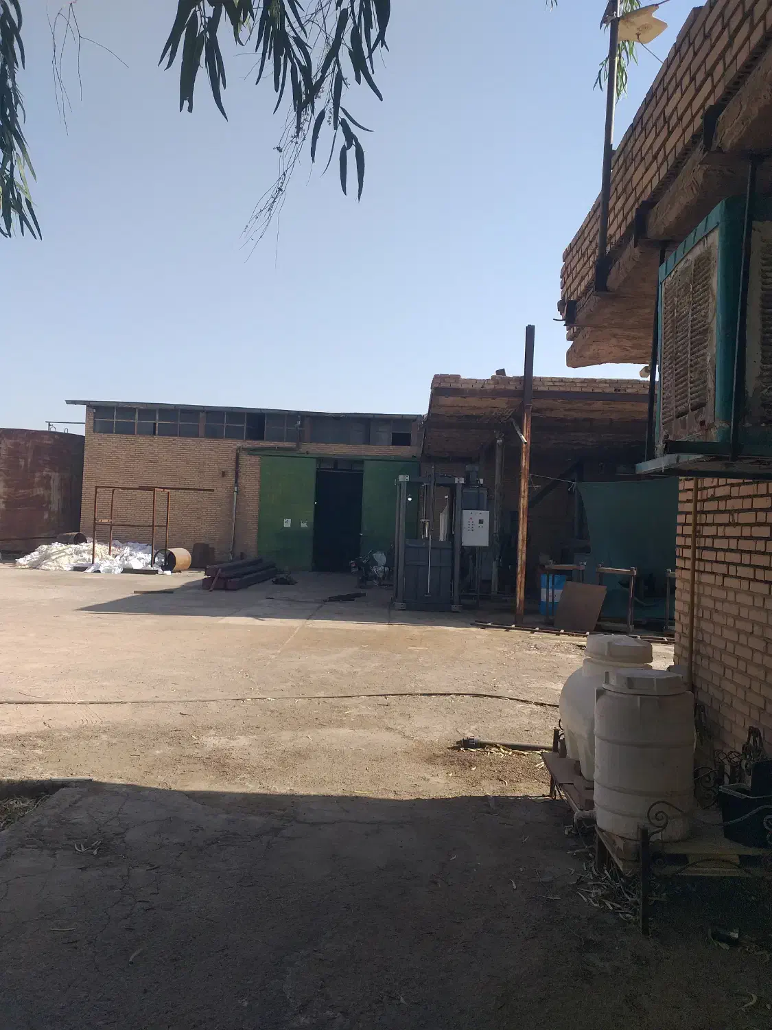 استخدام نیرو اقا برای ساخت و تولید قطعات صنعتی|استخدام صنعتی، فنی، مهندسی|گرمسار, |دیوار