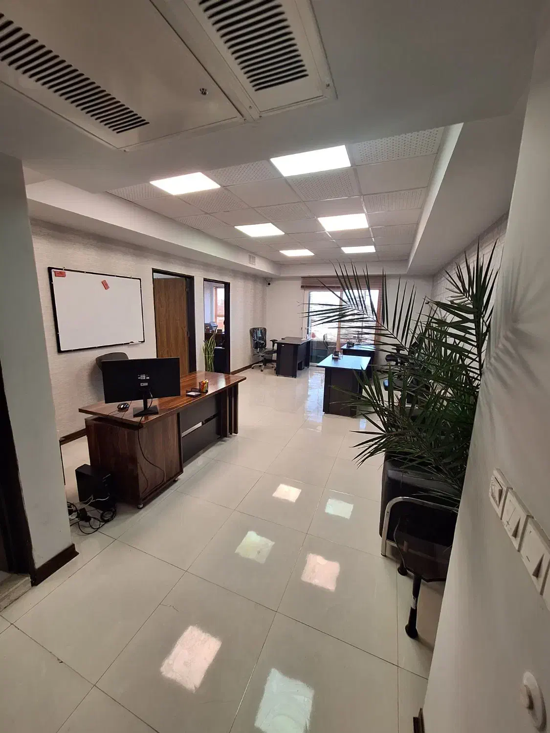 اجاره دفتر اداری ۸۰ متر موقعیت عالی|اجارهٔ دفتر کار، اتاق اداری، مطب|سبزوار, قاضی زاد|دیوار