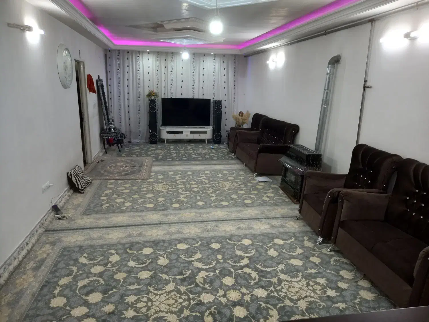 رهن اجاره طبقه هم کف از دو طبق نیاوران|اجارهٔ خانه و ویلا|بروجرد, |دیوار