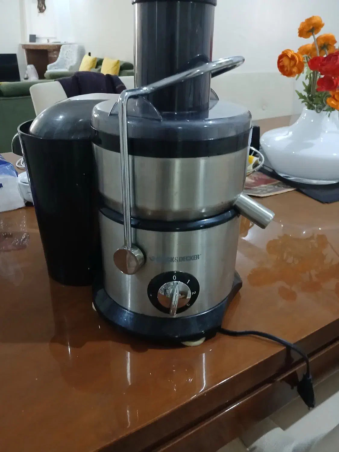 آبمیوه گیری استیل بلک اندکر انگلیسی|آبمیوه‌گیر و آب‌مرکبات‌گیر|تهران, پاسداران|دیوار