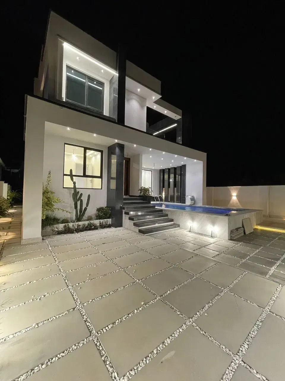 فروش ویلا مدرن در نزدیکی ساحل رامسر|فروش خانه و ویلا|دالخانی, |دیوار