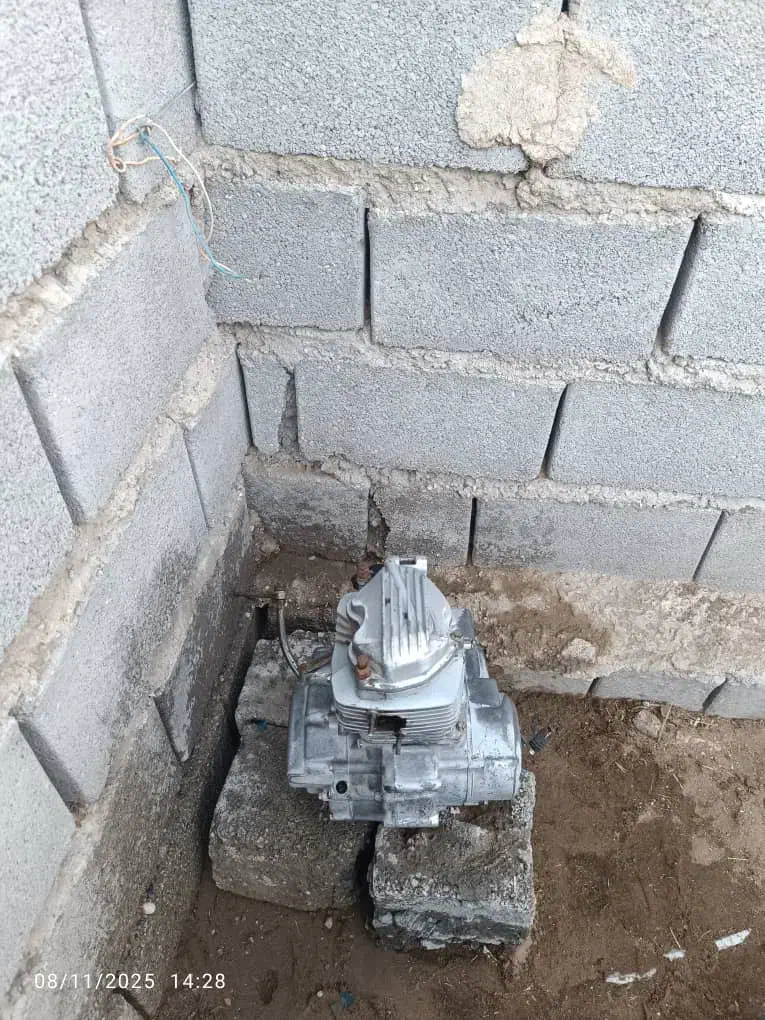 انجین|موتورسیکلت|تخت سلیمان, |دیوار