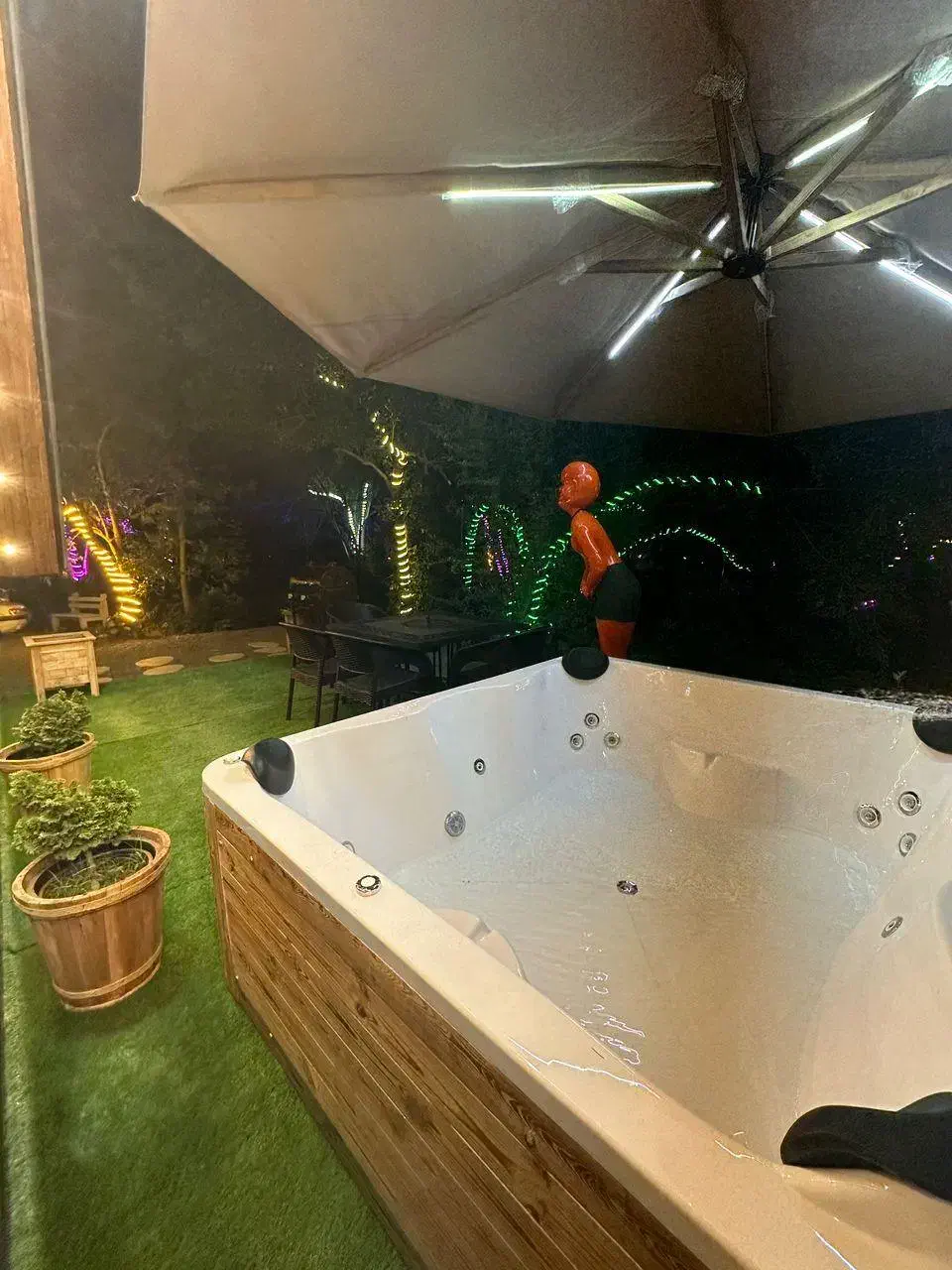 اجاره کلبه جنگلی جکوزی|اجارهٔ کوتاه‌مدت آپارتمان و سوئیت|رویان, |دیوار