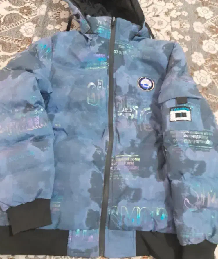 کاپشن|لباس|شهرکرد, |دیوار