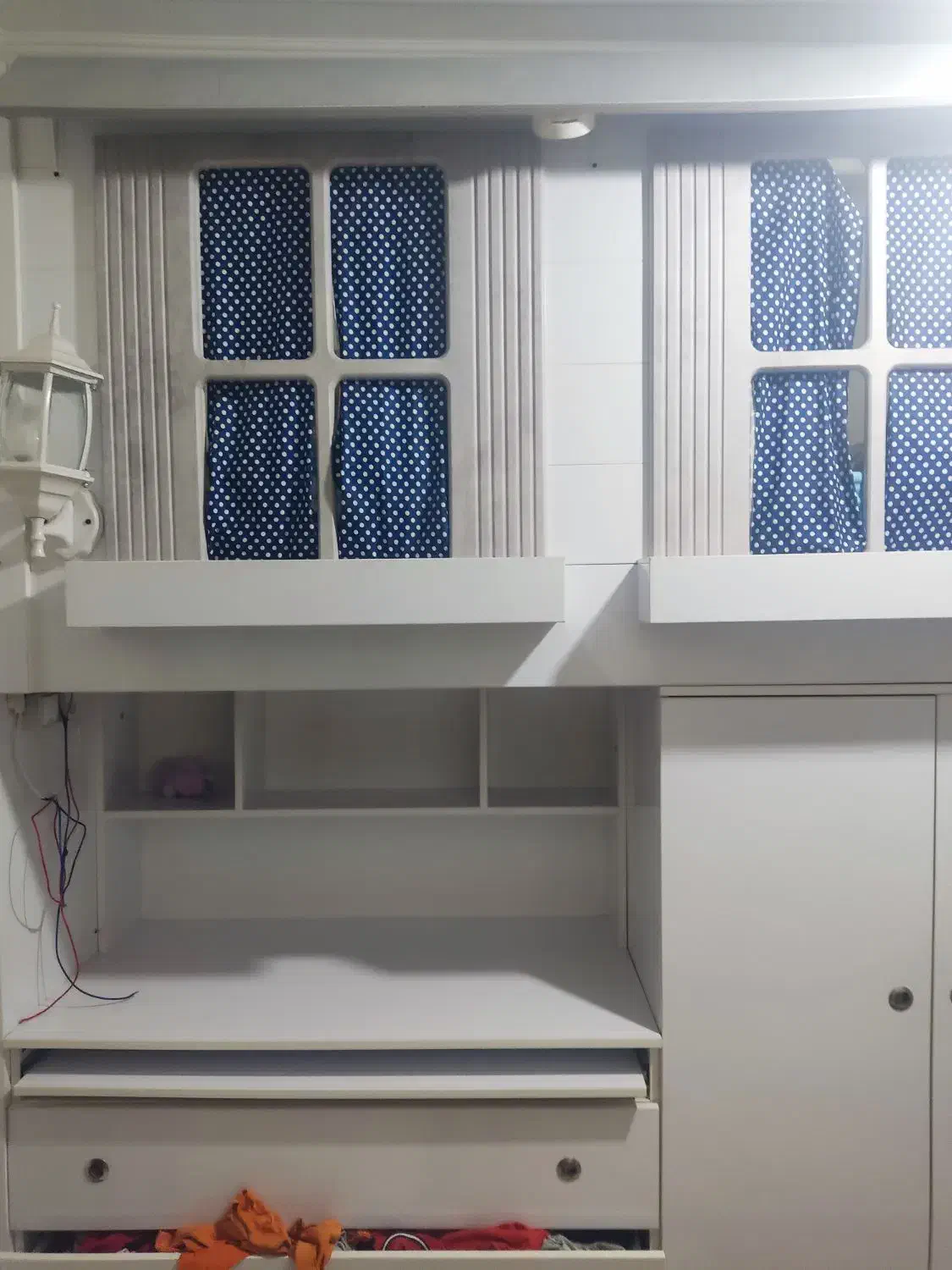 ست کامل میز، تخت و کمد نوجوان تمیز و سالم|تخت و سرویس خواب|شیراز, شهرک سراج‎|دیوار