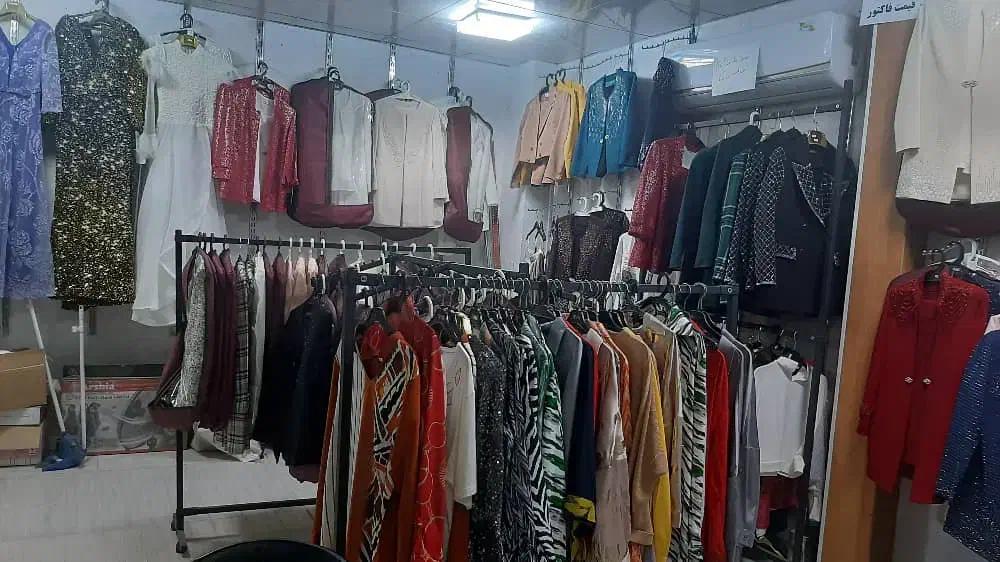 حراج اجناس مغازه با قیمت فوق ارزان|لباس|آبیک, |دیوار