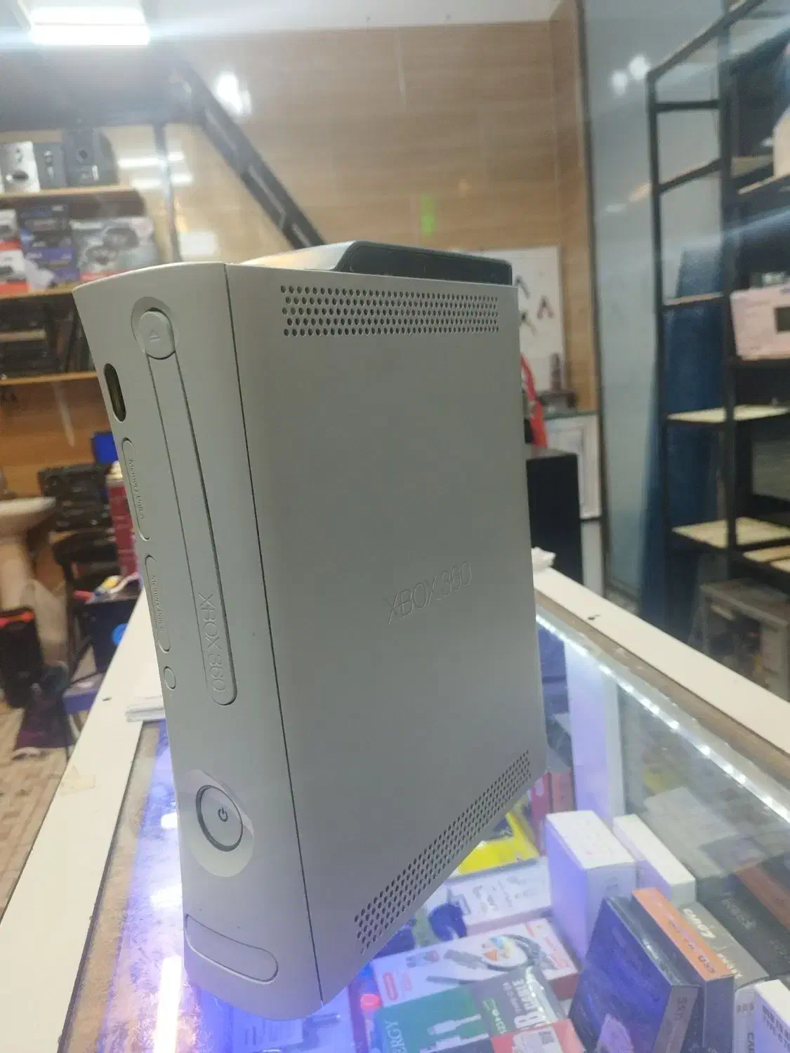 xbox 360 جیتگ|کنسول، بازی ویدئویی و آنلاین|اندیشه, اندیشه فاز ۴|دیوار