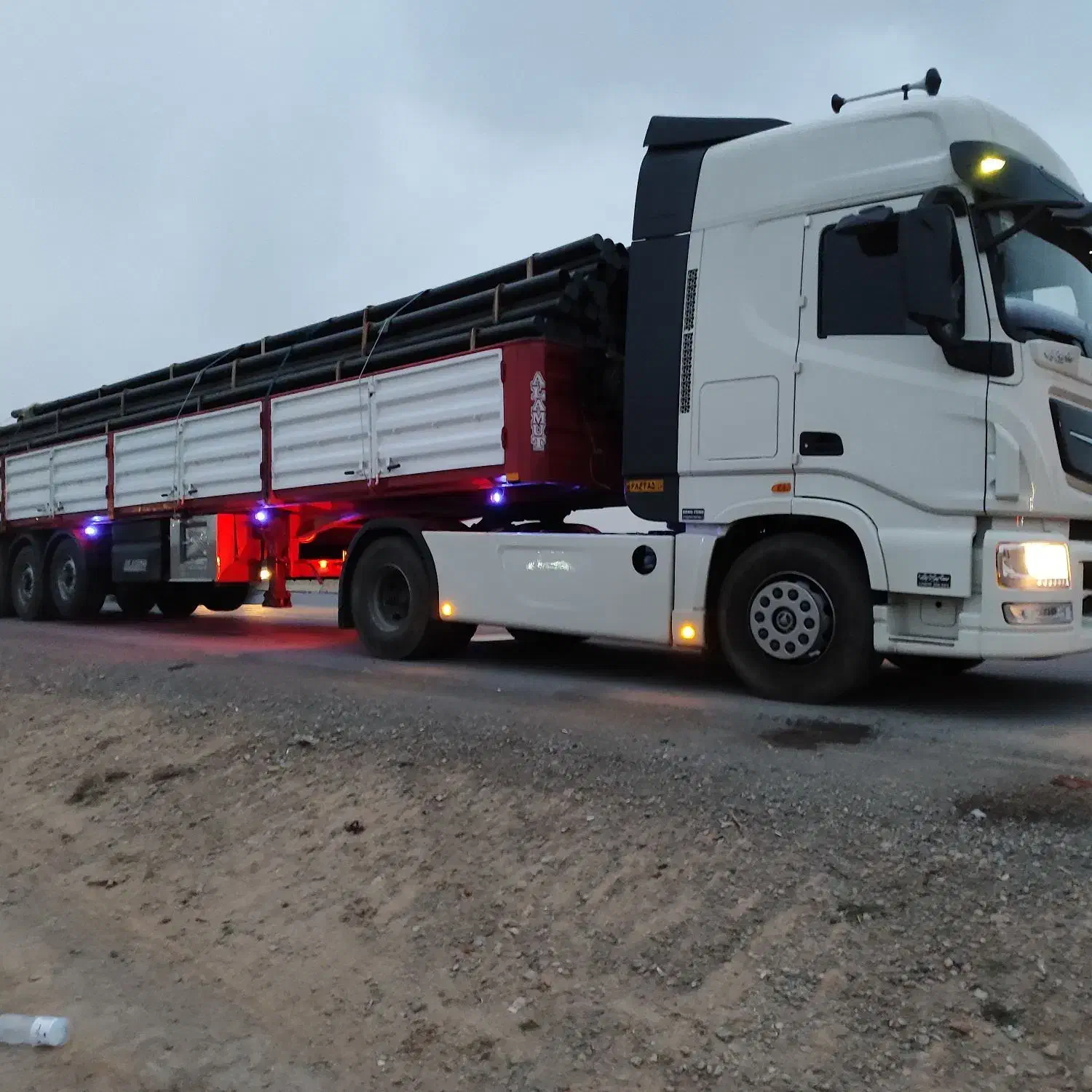kx520|خودرو سنگین|شیراز, میانرود|دیوار