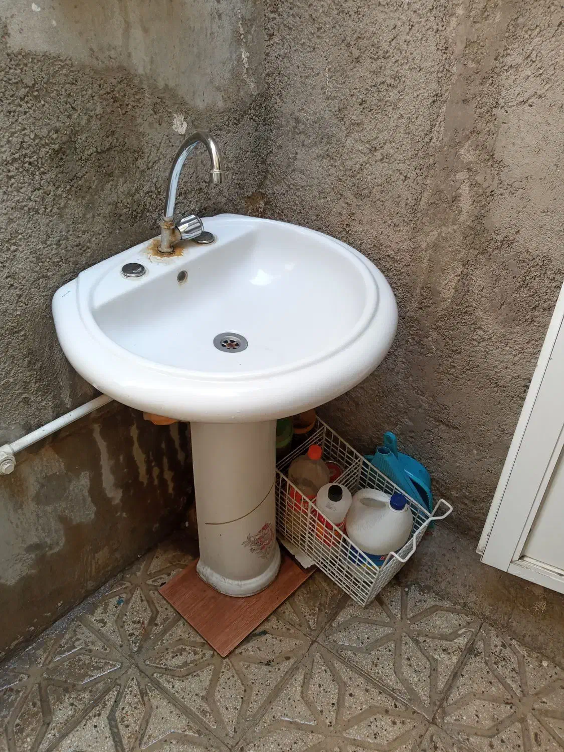 روشویی بزرگ سالم|لوازم سرویس بهداشتی|پاکدشت, حصار امیر|دیوار