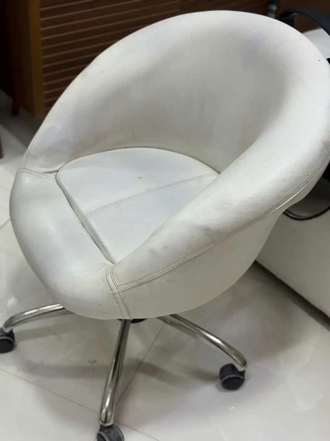 وسایل سالن|آرایشگاه و سالن‌های زیبایی|شیروان (خراسان), |دیوار