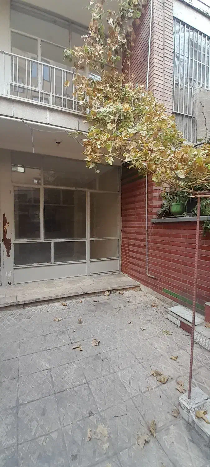 ۱۲۰زمین دردوطبقه بنا۱۴۰متر،دوخوابه،هرطبقه مجزا،طوس