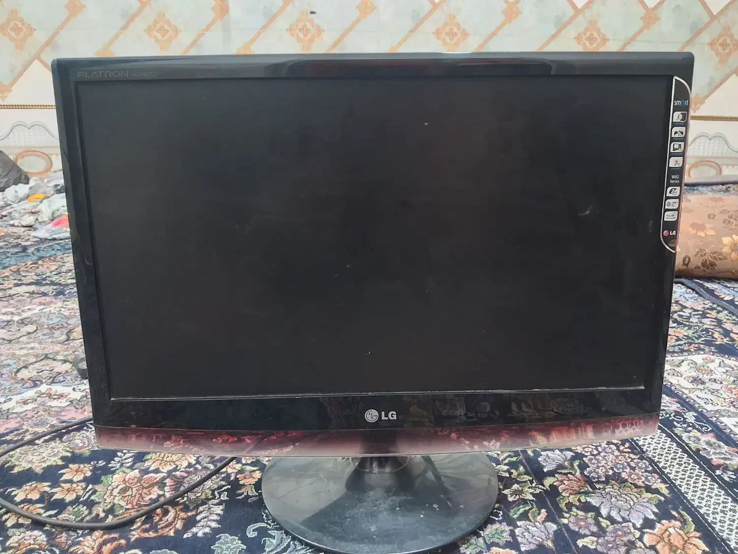 مانیتور LG 20 اینچ|قطعات و لوازم جانبی رایانه|زاهدان, |دیوار