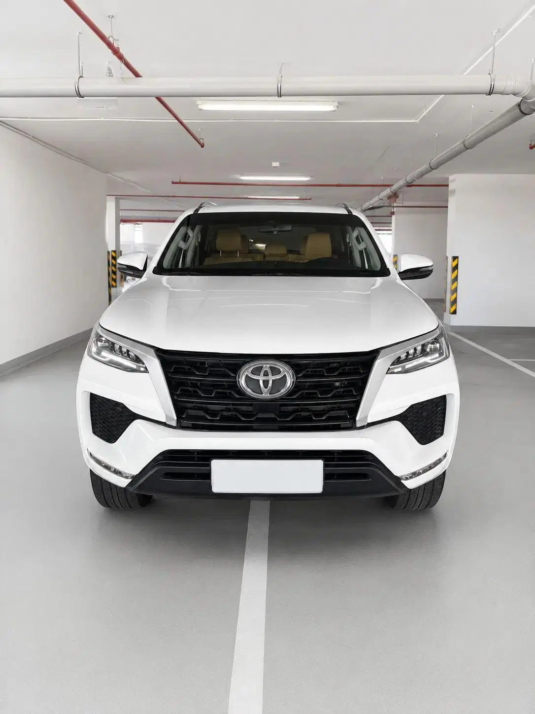 Toyota Fortuner 2023|خودرو سواری و وانت|جلفا, |دیوار