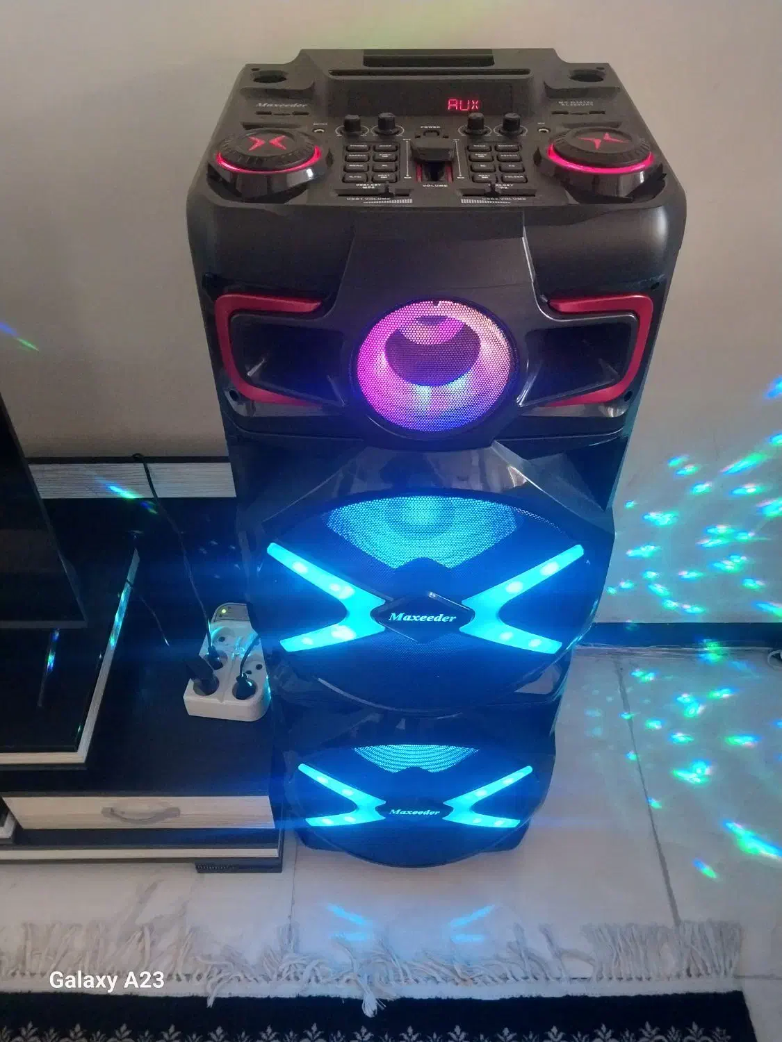 باند مکسیدر 229|سیستم صوتی خانگی|اندیشه, اندیشه فاز ۱|دیوار