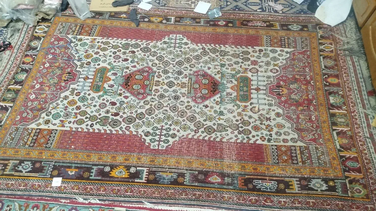 فرش دستبافت|فرش|شیراز, گلکوب|دیوار