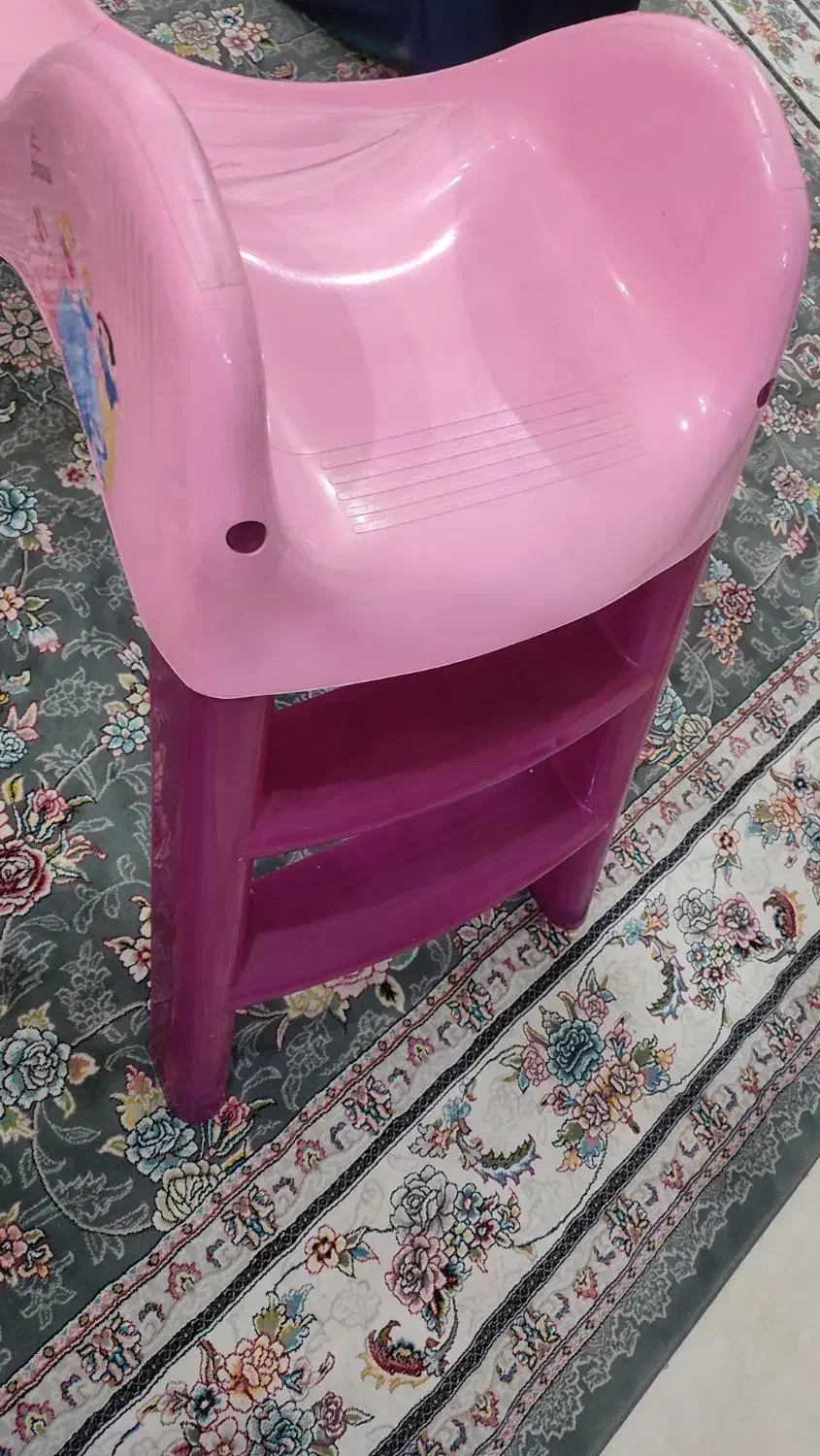 سرسره|اسباب‌بازی بچه|کرج, بنیاد|دیوار