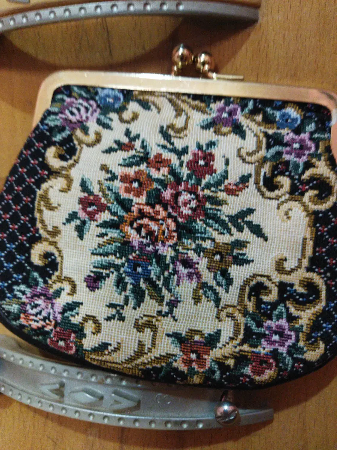 کیف پول نوستالژیک|کیف، کفش، کمربند|شاهین‌شهر, سعدی جنوبی|دیوار