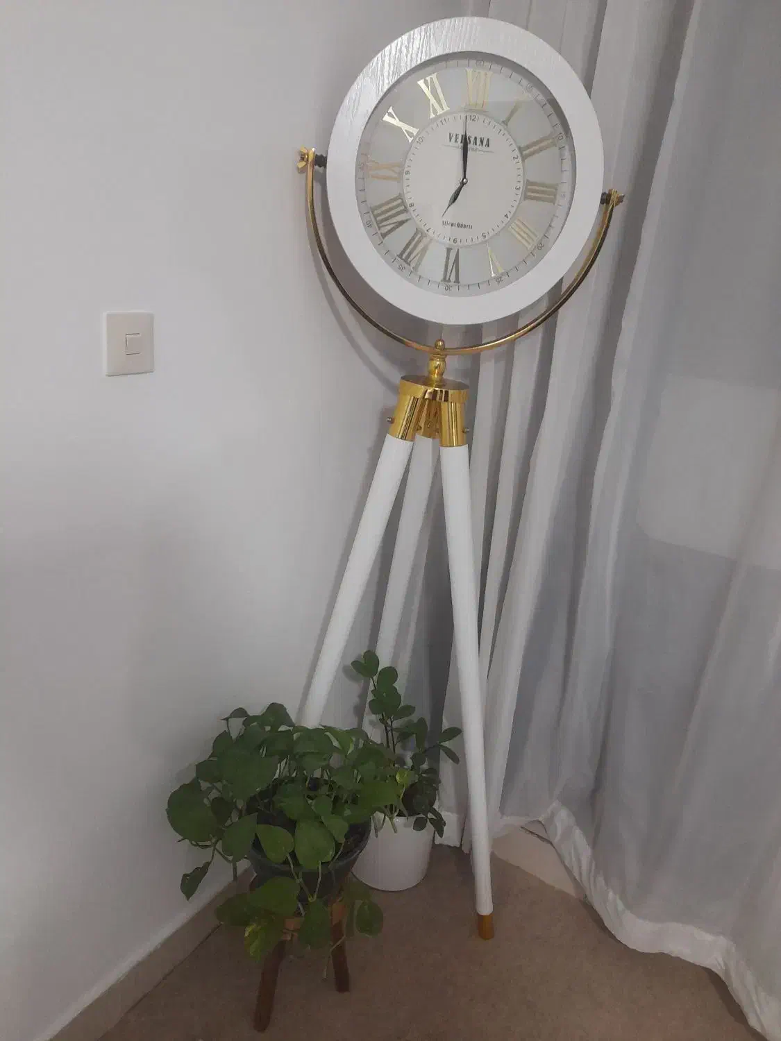 ساعت پایدار تمیز سالم|ساعت دیواری و تزئینی|پیشوا, |دیوار