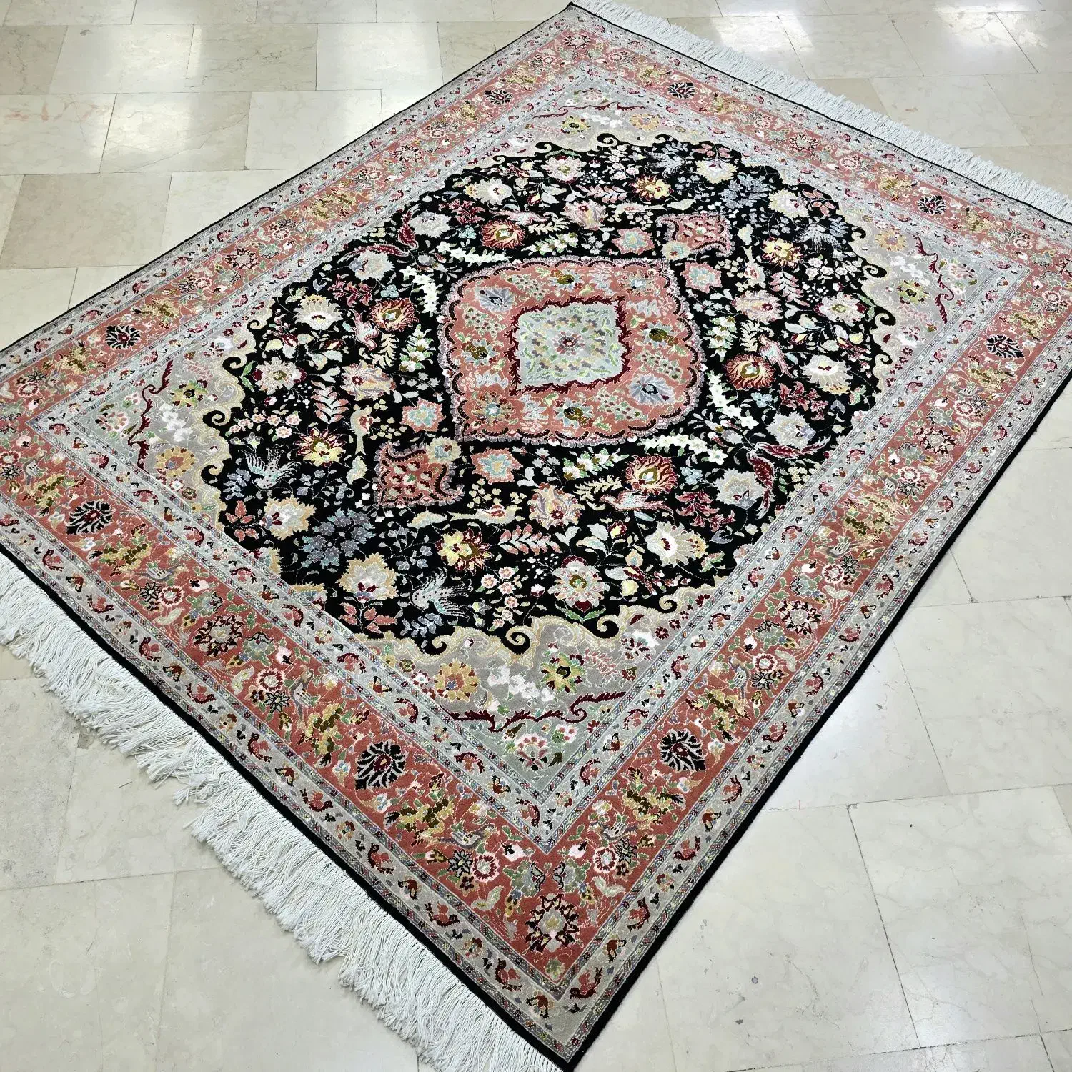 فرش و قالیچه دستباف تبریز مشکی طرح بنام|فرش|تهران, ونک|دیوار