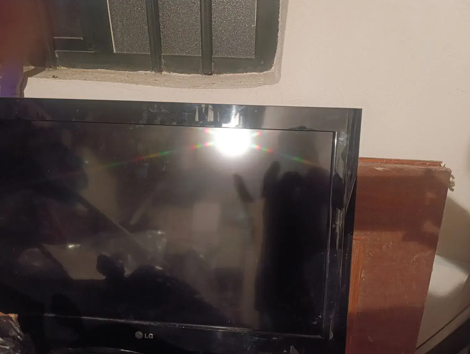 تلویزیون 32|تلویزیون و پروژکتور|ابهر, |دیوار