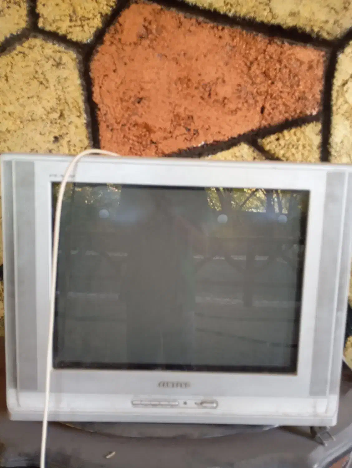 تلویزیون بیست و یک اینچ سامسونگ|تلویزیون و پروژکتور|مهریز, |دیوار