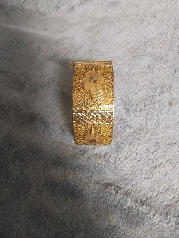 دستبند|جواهرات|یزد, |دیوار