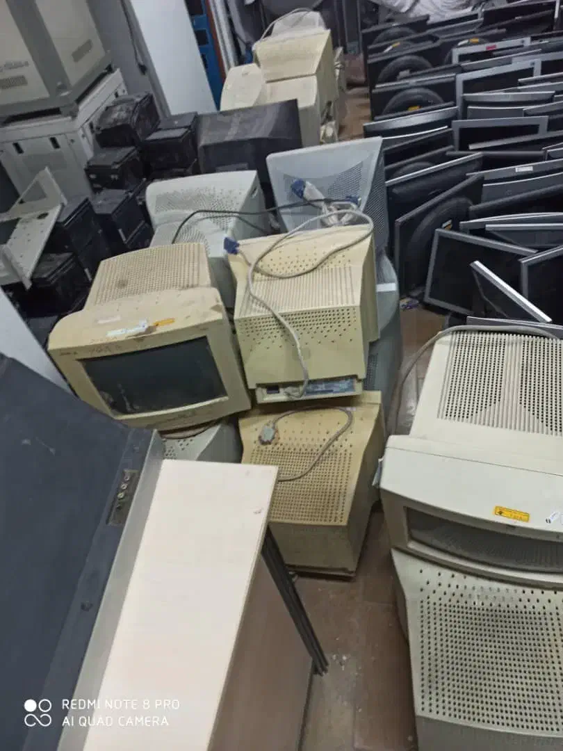 خرید و فروش کیس و مانیتور های قدیمی|رایانه رومیزی|شیراز, کوزه گری|دیوار