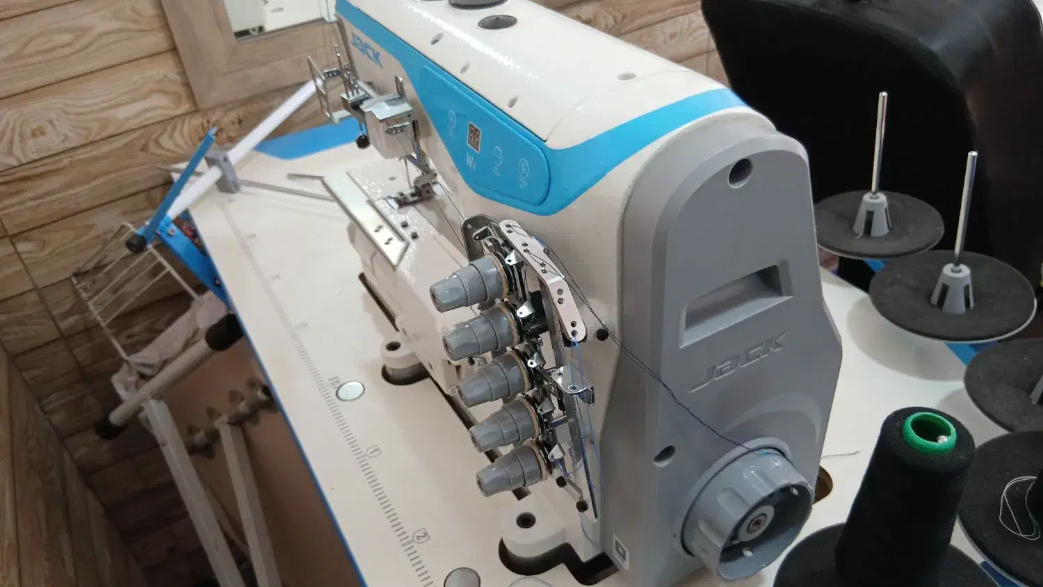 چرخ خیاطی  میاندوز|چرخ خیاطی و ریسندگی|رزن, |دیوار