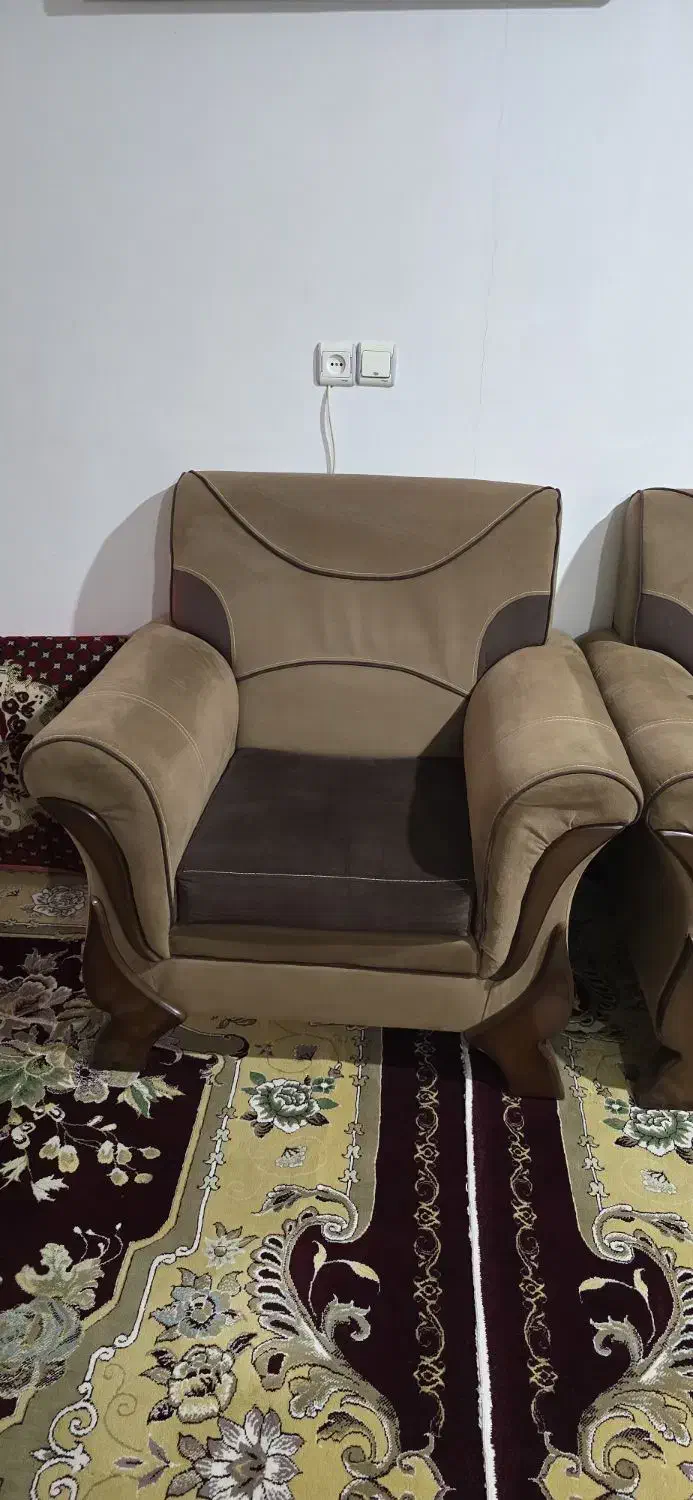 مبل ۷ نفره به همراه میز|مبلمان خانگی و میز عسلی|تاکستان, |دیوار