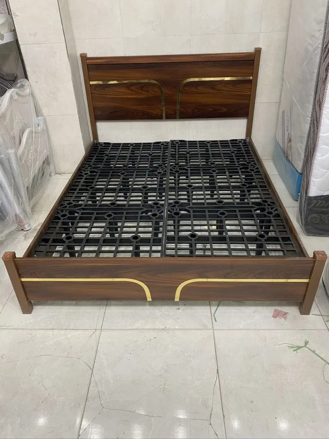 تخت مدل ملامین کد180|تخت و سرویس خواب|قم, نیروگاه|دیوار