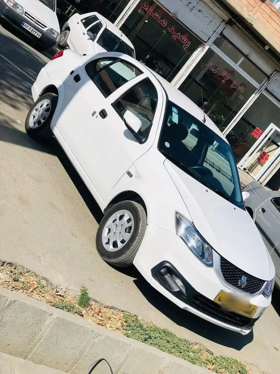 ساینا دوگانه کارخانه مدل ۴۰۲برج۱۲بدون رنگ|خودرو سواری و وانت|پیرانشهر, |دیوار