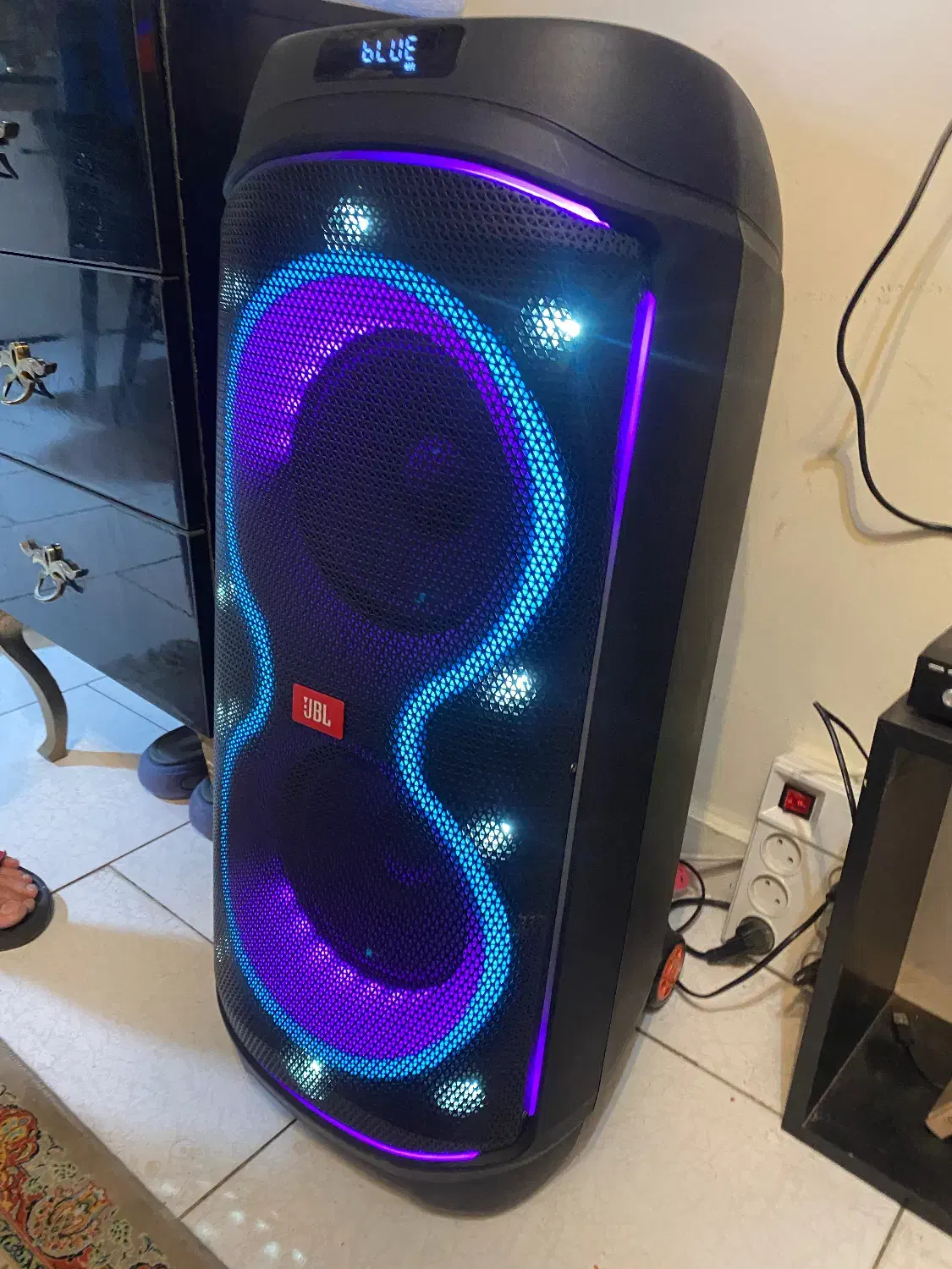 JBL 240v|پخشکننده همراه|کرج, دهقان ویلا|دیوار