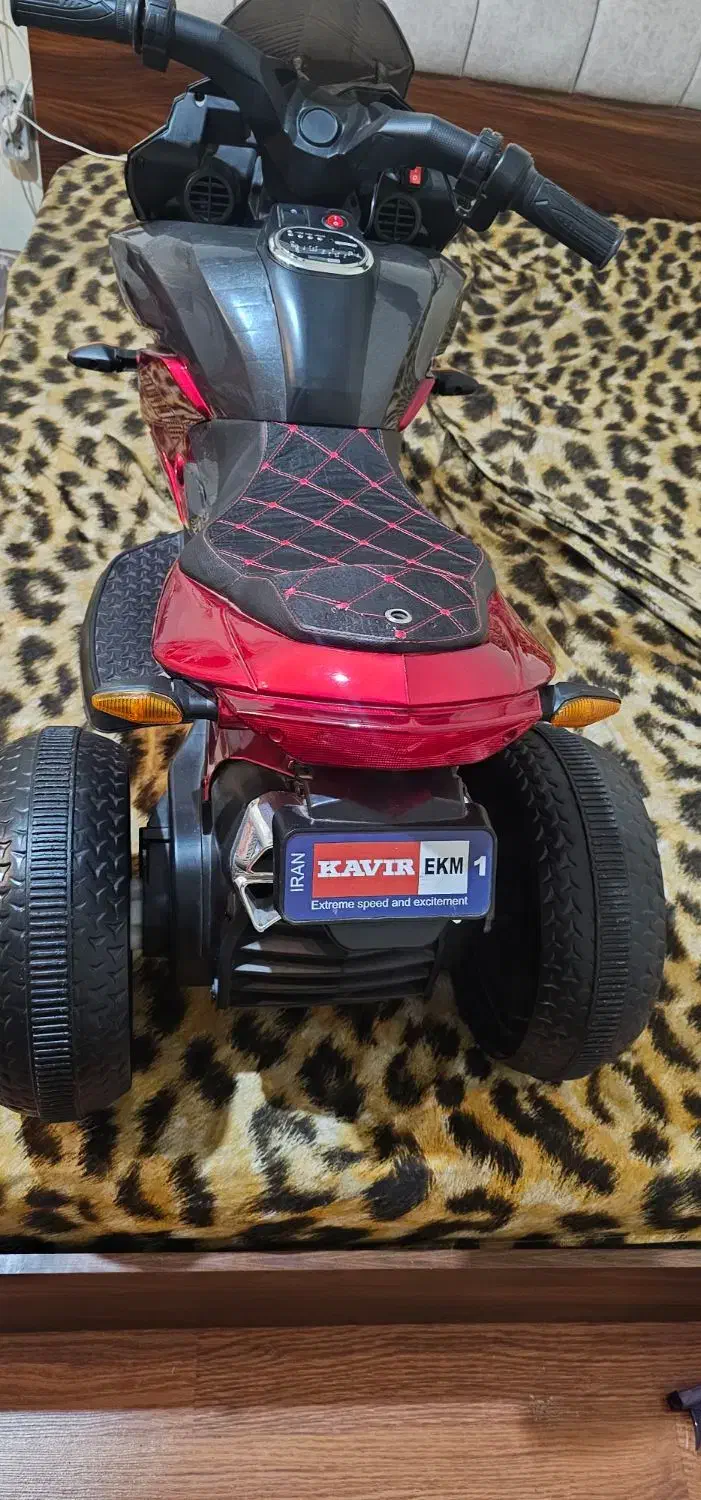 متور شارژی تا 10 سال|اسباب‌بازی بچه|تهران, زعفرانیه|دیوار