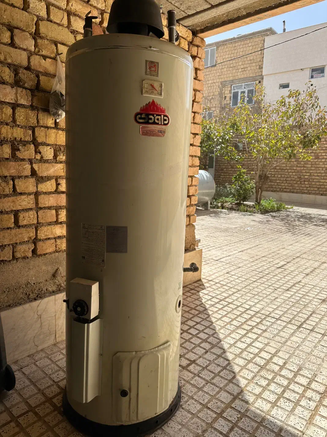 آبگرم کن مخزنی ۵۰ گالن داوودی|آبگرمکن، پکیج، شوفاژ|نجفآباد, صالح آباد|دیوار