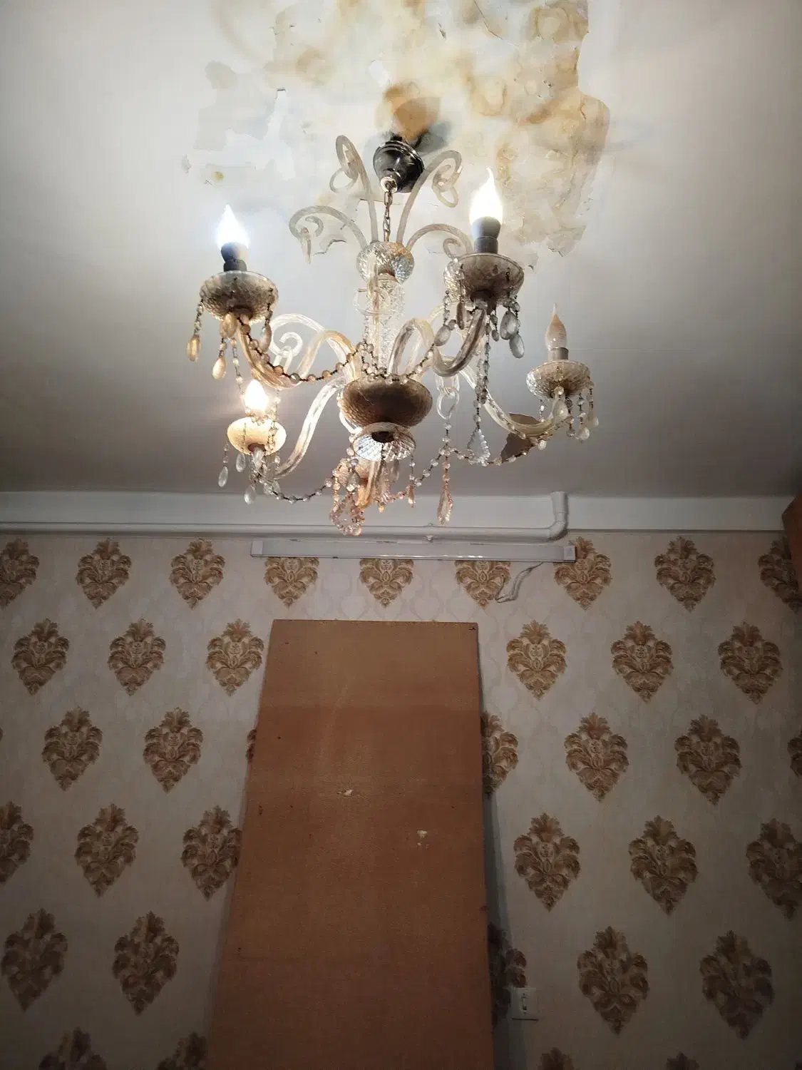 لوستر|لوستر و چراغ آویز|تبریز, |دیوار