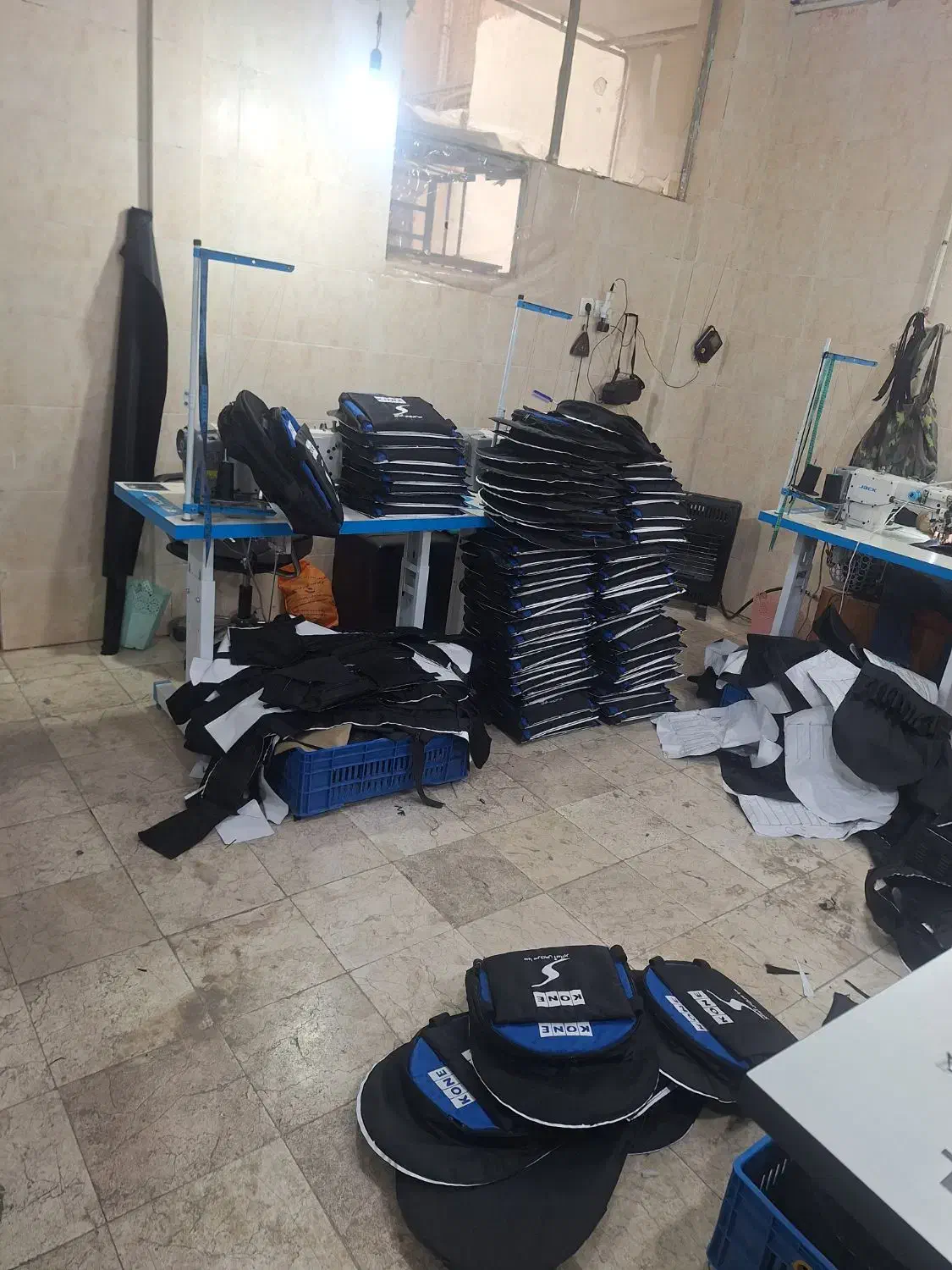 تولید کیف و کوله (عمده/خرد)|خدمات پیشه و مهارت|تهران, امام زاده عبدالله|دیوار